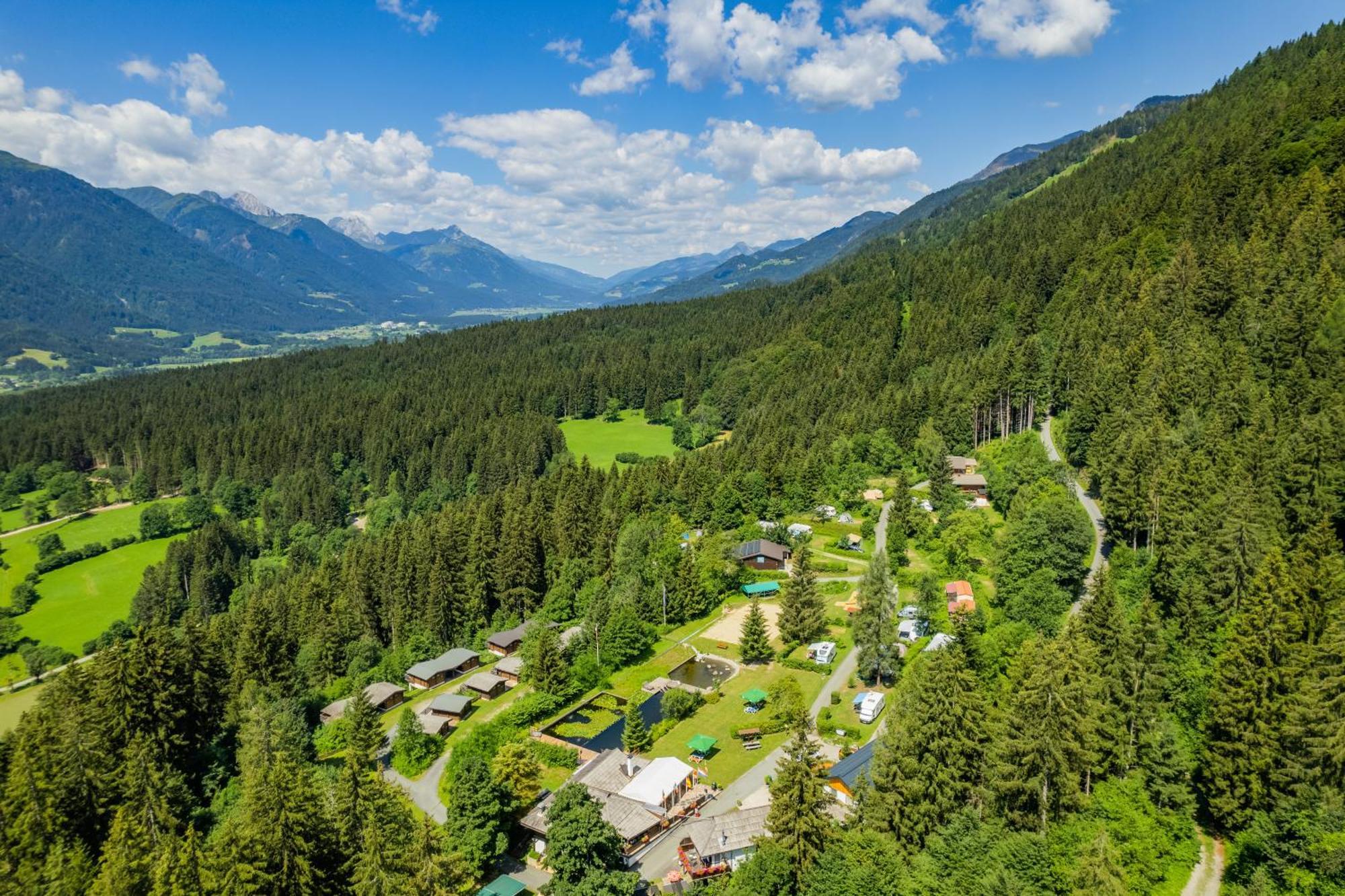 Alpenferienpark Reisach Екстериор снимка
